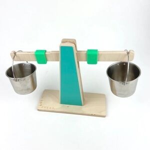 LOVEVERY Scale and Pails